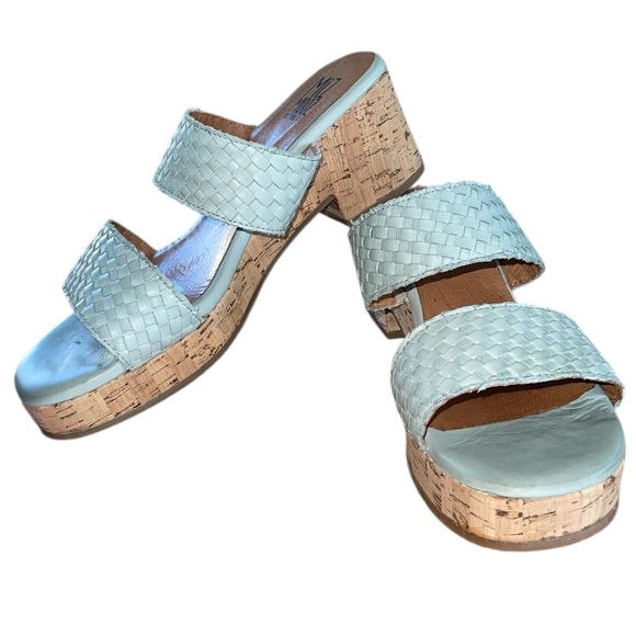 Miz Mooz Genna woven leather heeled sandal w/cork platform. Size 40 (9-9.5) GUC - Picture 2 of 13